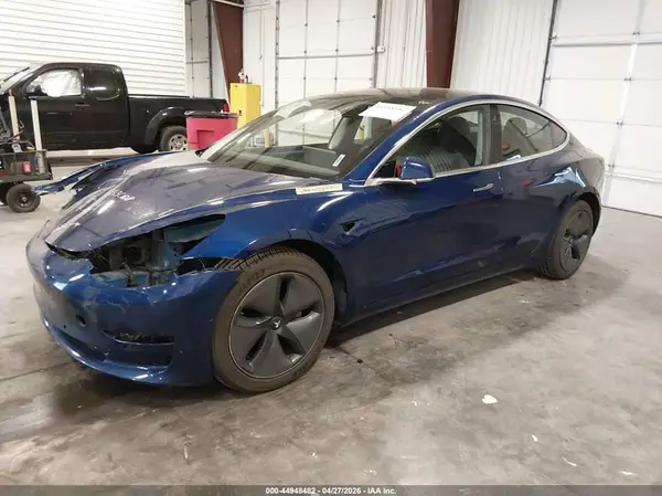 5YJ3E1EB3LF636304 2020 TESLA MODEL 3 - Image 2