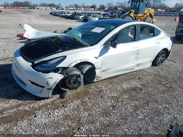 5YJ3E1EB3LF639820 2020 TESLA MODEL 3 - Image 2