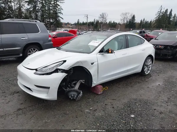 5YJ3E1EB3LF640563 2020 TESLA MODEL 3 - Image 2
