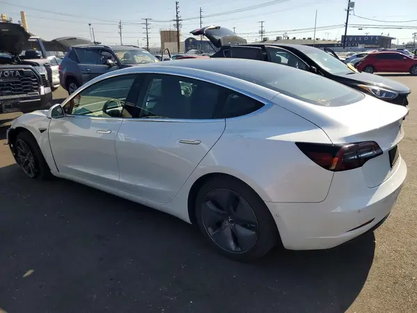5YJ3E1EB3LF650011 2020 TESLA MODEL 3 - Image 2