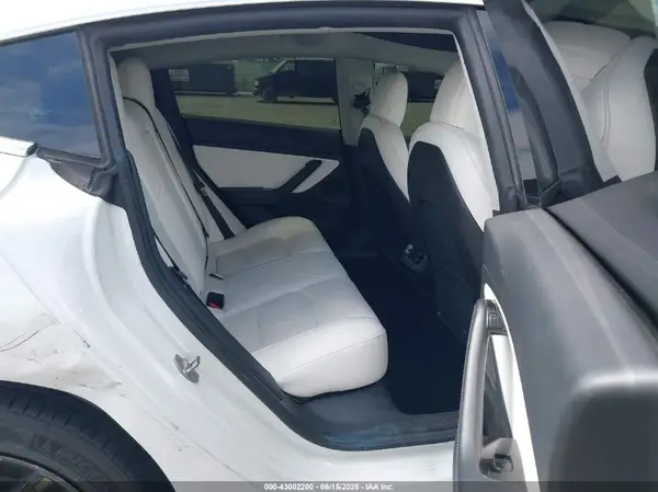5YJ3E1EB3LF651644 2020 TESLA MODEL 3 - Image 8