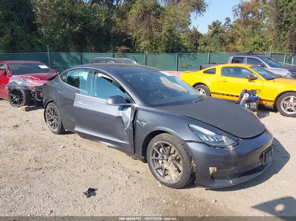 5YJ3E1EB3LF663664 2020 TESLA MODEL 3 - Image 1