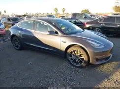 5YJ3E1EB3LF664085 2020 TESLA MODEL 3