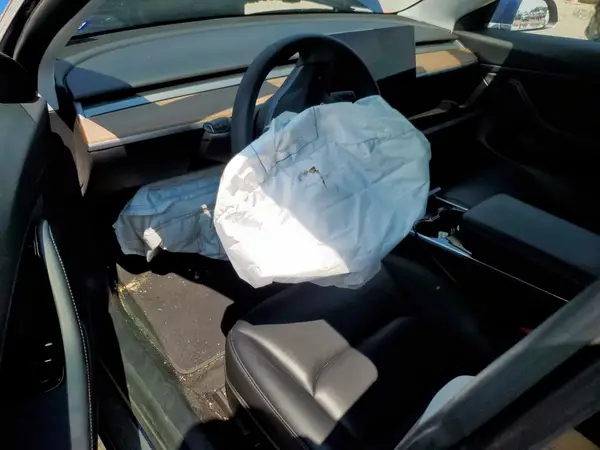 5YJ3E1EB3LF664653 2020 TESLA MODEL 3 - Image 8