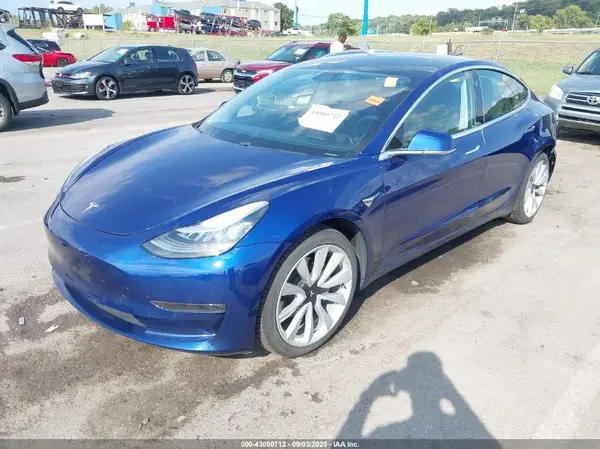 5YJ3E1EB3LF667195 2020 TESLA MODEL 3 - Image 2