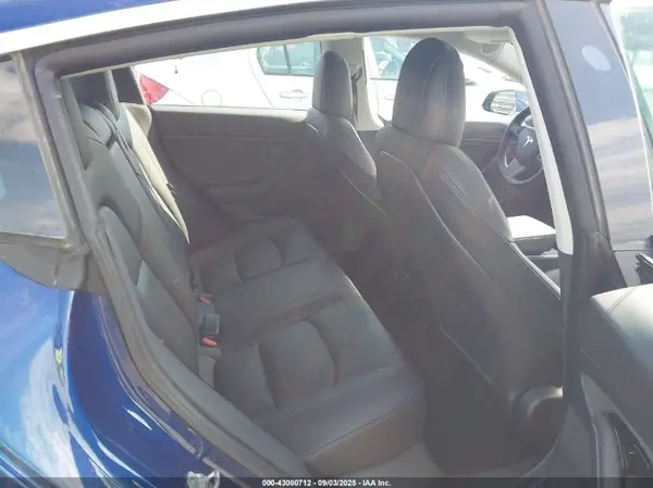 5YJ3E1EB3LF667195 2020 TESLA MODEL 3 - Image 8