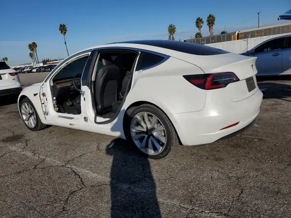 5YJ3E1EB3LF667567 2020 TESLA MODEL 3 - Image 2