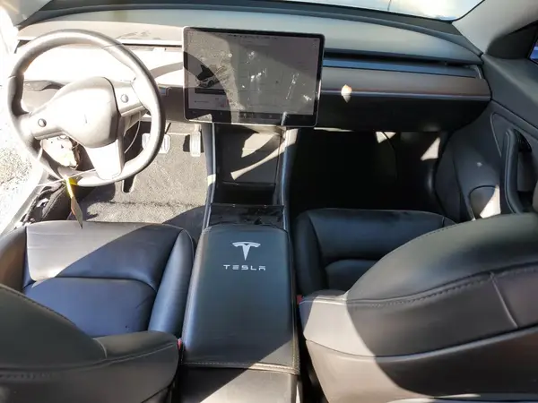 5YJ3E1EB3LF667567 2020 TESLA MODEL 3 - Image 8