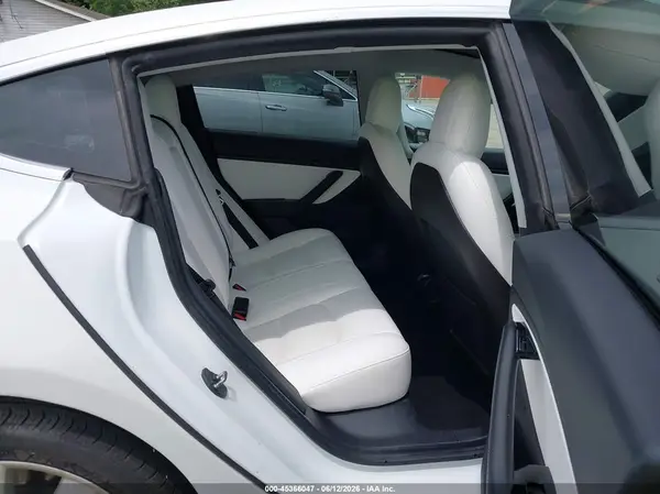 5YJ3E1EB3LF703757 2020 TESLA MODEL 3 - Image 8