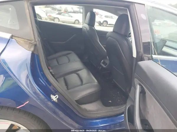 5YJ3E1EB3LF712197 2020 TESLA MODEL 3 - Image 8