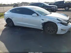 5YJ3E1EB3LF720252 2020 TESLA MODEL 3