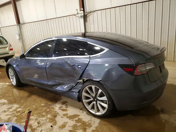 5YJ3E1EB3LF720364 2020 TESLA MODEL 3 - Image 2