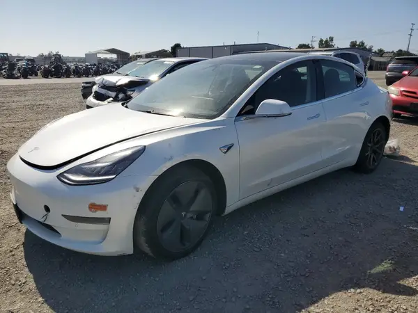 5YJ3E1EB3LF735401 2020 TESLA MODEL 3 - Image 1