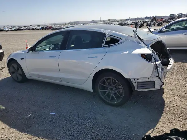 5YJ3E1EB3LF735401 2020 TESLA MODEL 3 - Image 2