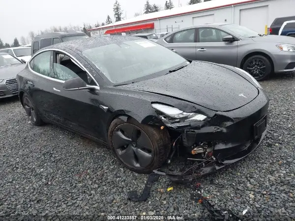 5YJ3E1EB3LF794707 2020 TESLA MODEL 3 - Image 1