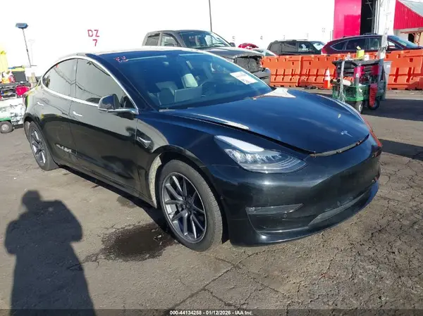 5YJ3E1EB3LF811733 2020 TESLA MODEL 3