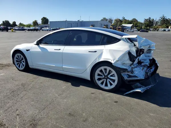 5YJ3E1EB3MF002511 2021 TESLA MODEL 3 - Image 2
