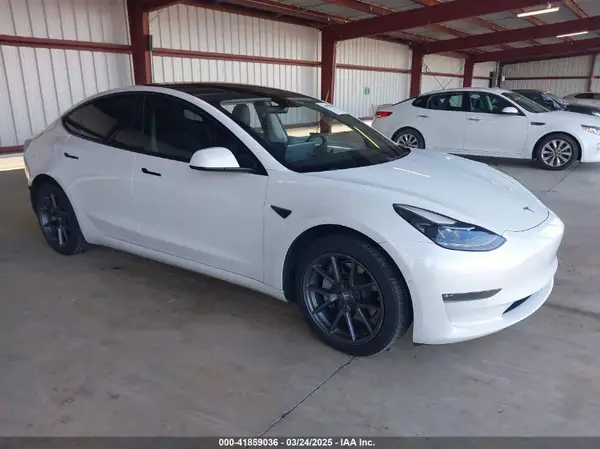 5YJ3E1EB3MF003027 2021 TESLA MODEL 3 - Image 1