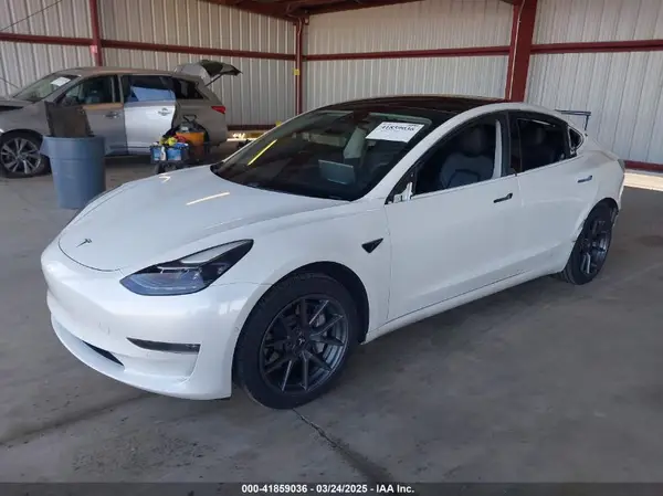 5YJ3E1EB3MF003027 2021 TESLA MODEL 3 - Image 2
