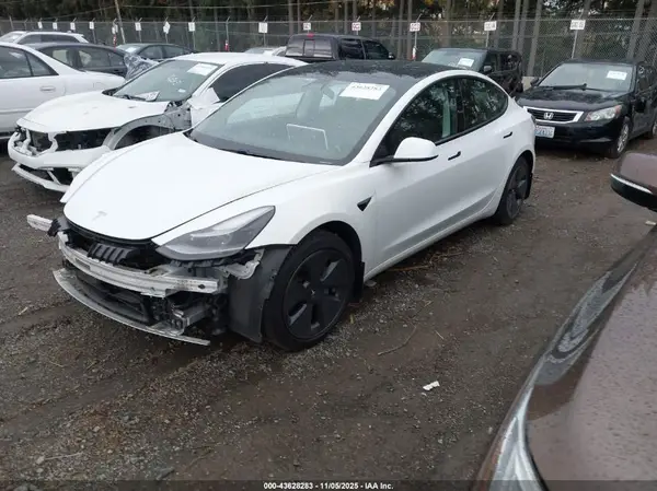 5YJ3E1EB3MF003111 2021 TESLA MODEL 3 - Image 2