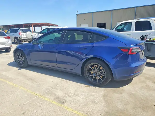5YJ3E1EB3MF003481 2021 TESLA MODEL 3 - Image 2