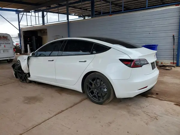 5YJ3E1EB3MF004064 2021 TESLA MODEL 3 - Image 2
