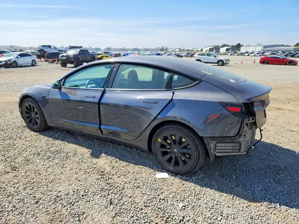5YJ3E1EB3MF006011 2021 TESLA MODEL 3 - Image 2