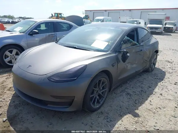 5YJ3E1EB3MF014884 2021 TESLA MODEL 3 - Image 2
