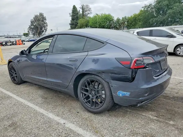 5YJ3E1EB3MF051966 2021 TESLA MODEL 3 - Image 2