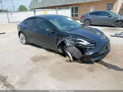 5YJ3E1EB3MF052082 2021 TESLA MODEL 3