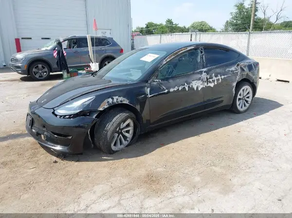5YJ3E1EB3MF052082 2021 TESLA MODEL 3 - Image 2