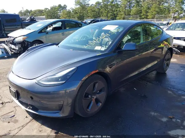 5YJ3E1EB3MF055225 2021 TESLA MODEL 3 - Image 2