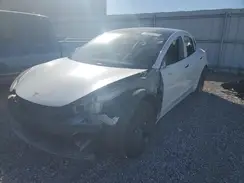 5YJ3E1EB3MF056214 2021 TESLA MODEL 3
