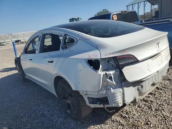 5YJ3E1EB3MF056214 2021 TESLA MODEL 3 - Image 2