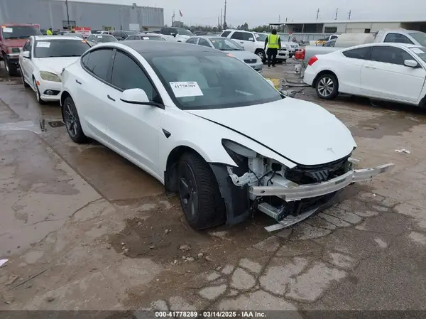 5YJ3E1EB3MF059713 2021 TESLA MODEL 3 - Image 1