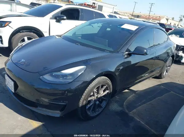 5YJ3E1EB3MF063325 2021 TESLA MODEL 3 - Image 2