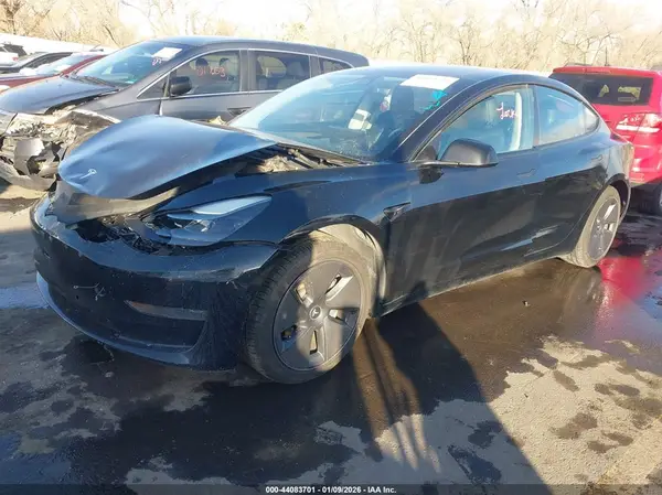 5YJ3E1EB3MF074065 2021 TESLA MODEL 3 - Image 2