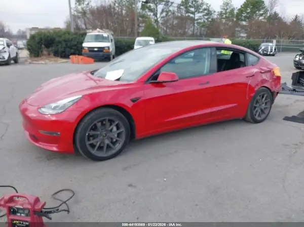 5YJ3E1EB3MF079735 2021 TESLA MODEL 3 - Image 2