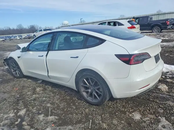 5YJ3E1EB3MF087382 2021 TESLA MODEL 3 - Image 2