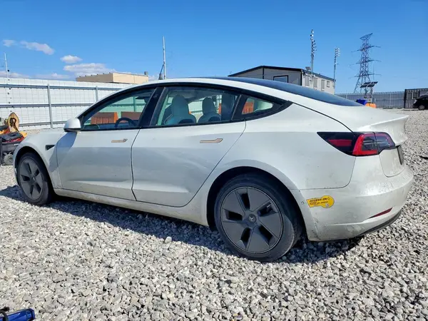 5YJ3E1EB3MF091416 2021 TESLA MODEL 3 - Image 2