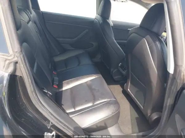 5YJ3E1EB3MF092467 2021 TESLA MODEL 3 - Image 8