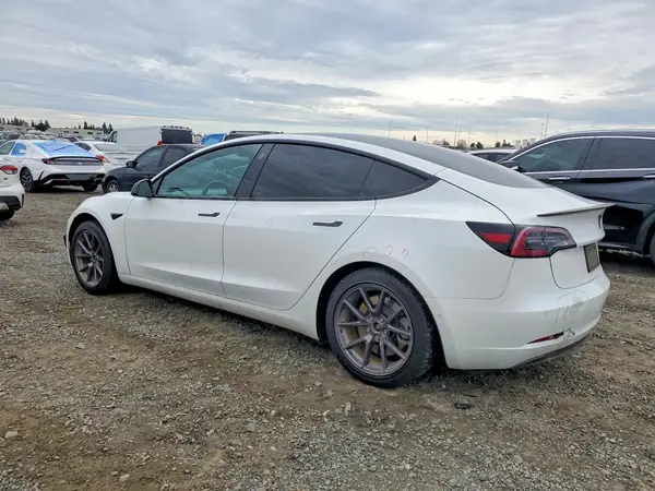 5YJ3E1EB3MF097202 2021 TESLA MODEL 3 - Image 2