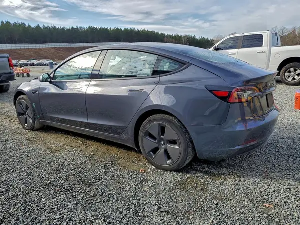 5YJ3E1EB3MF853160 2021 TESLA MODEL 3 - Image 2