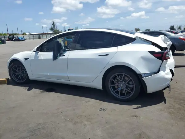 5YJ3E1EB3MF855944 2021 TESLA MODEL 3 - Image 2