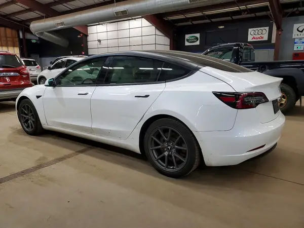 5YJ3E1EB3MF855958 2021 TESLA MODEL 3 - Image 2