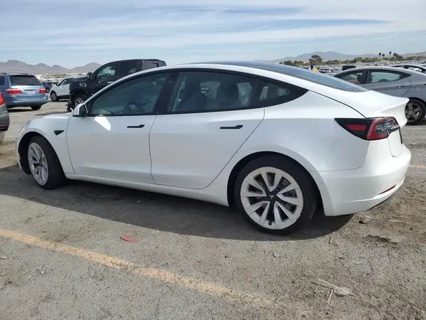 5YJ3E1EB3MF863087 2021 TESLA MODEL 3 - Image 2