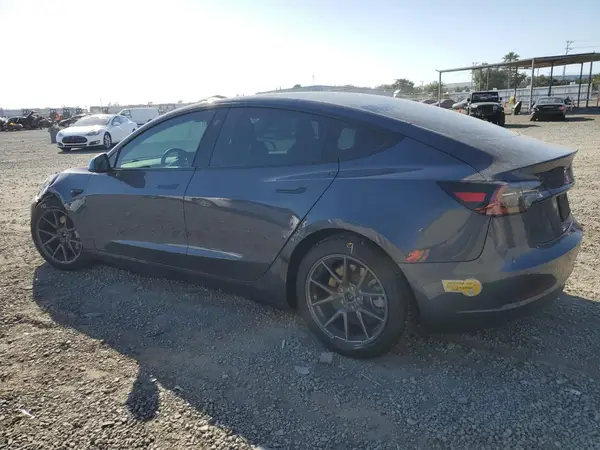 5YJ3E1EB3MF874882 2021 TESLA MODEL 3 - Image 2