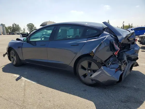 5YJ3E1EB3MF875594 2021 TESLA MODEL 3 - Image 2
