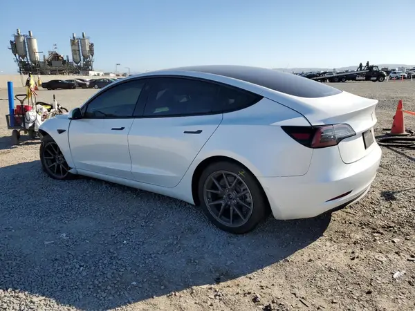 5YJ3E1EB3MF876082 2021 TESLA MODEL 3 - Image 2