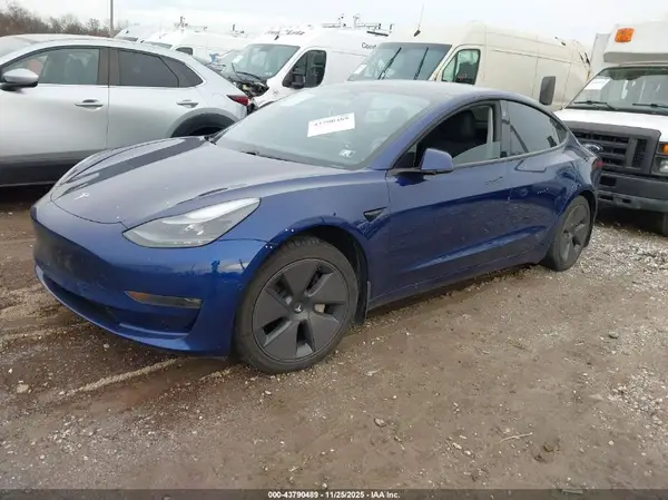 5YJ3E1EB3MF914944 2021 TESLA MODEL 3 - Image 2